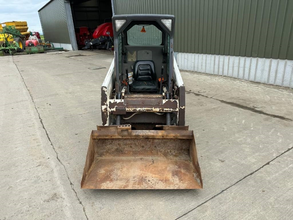 Bobcat S 100 - Skid steer: gambar 5 Bobcat S 100 - Skid steer: gambar 5