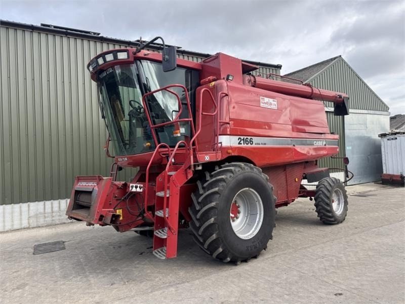 Case Axial-Flow Case Axial Flow 2166 c/w 1030 Header - Lampiran pemanen: gambar 1 Case Axial-Flow Case Axial Flow 2166 c/w 1030 Header - Lampiran pemanen: gambar 1