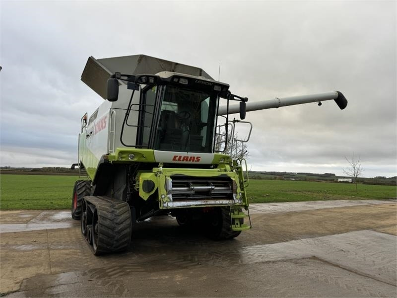 Claas Lexion 600TT c/w V1200 Header - Lampiran pemanen: gambar 4 Claas Lexion 600TT c/w V1200 Header - Lampiran pemanen: gambar 4
