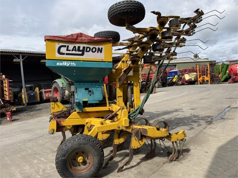 Claydon 6m V Form Drill - Menggabungkan bor benih: gambar 4 Claydon 6m V Form Drill - Menggabungkan bor benih: gambar 4