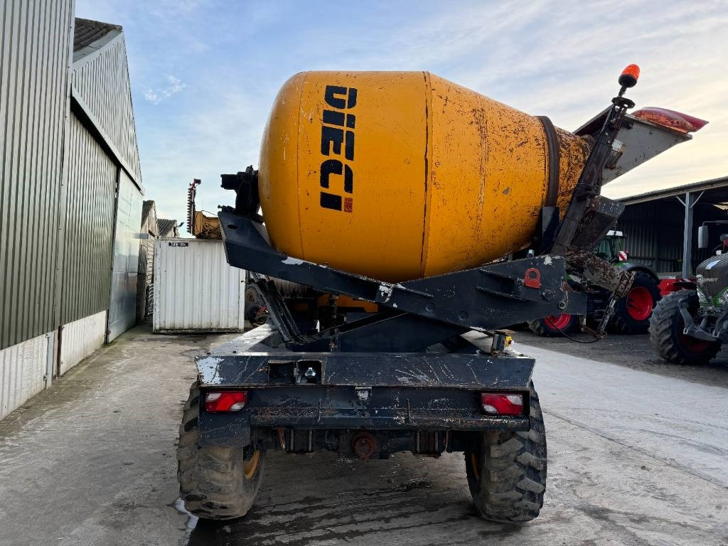Dieci LH 683 Self Propelled Cement Mixer - Truk pengaduk beton: gambar 2 Dieci LH 683 Self Propelled Cement Mixer - Truk pengaduk beton: gambar 2