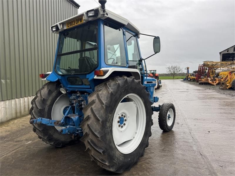 Ford 7610 Series II *One Of The Best Available* - Traktor: gambar 4 Ford 7610 Series II *One Of The Best Available* - Traktor: gambar 4