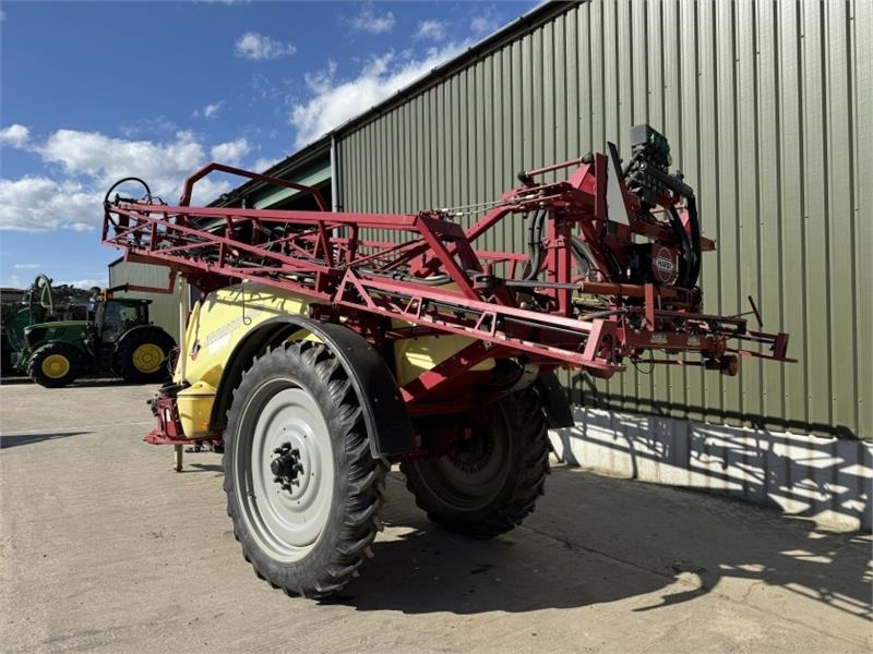 Hardi Navigator 3000 24m Trailed Sprayer - Penyemprot traktor: gambar 2 Hardi Navigator 3000 24m Trailed Sprayer - Penyemprot traktor: gambar 2