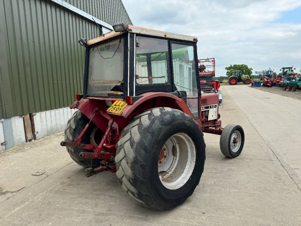 International 533 - Traktor: gambar 3 International 533 - Traktor: gambar 3