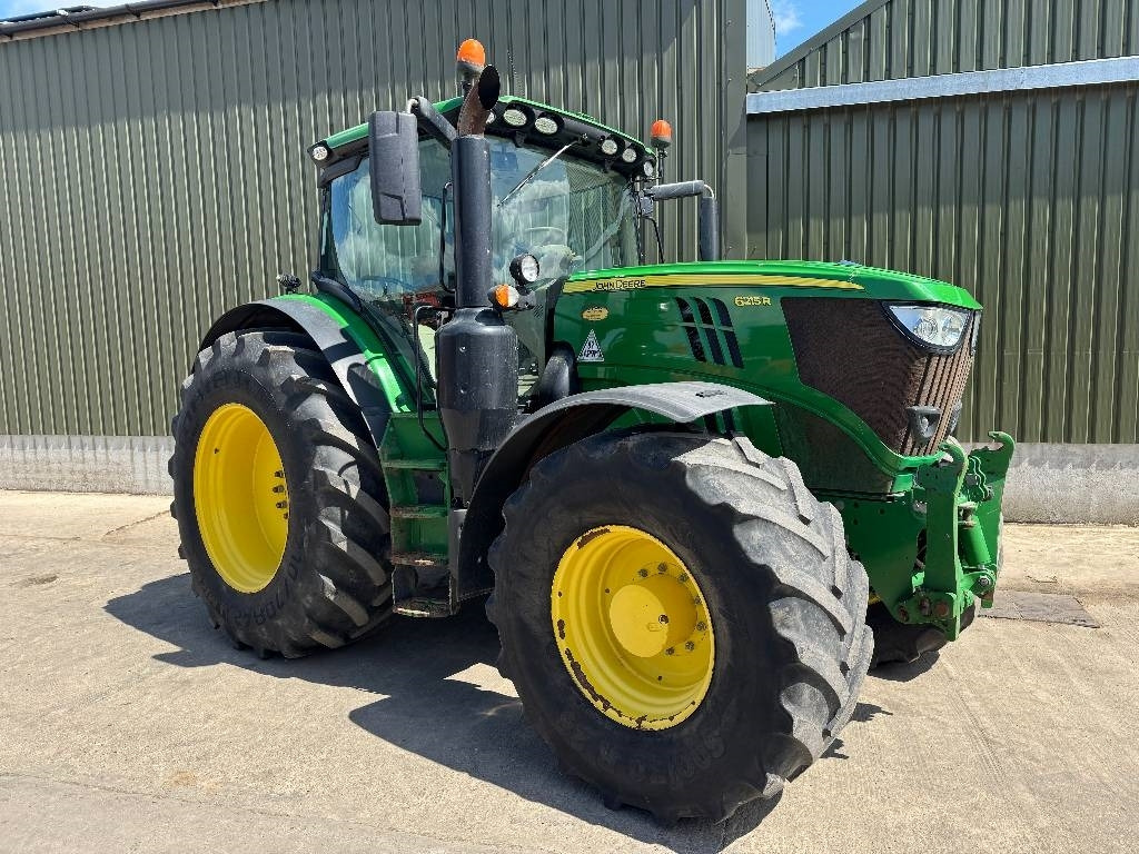 John Deere 6215 R AutoPower - Traktor: gambar 3 John Deere 6215 R AutoPower - Traktor: gambar 3