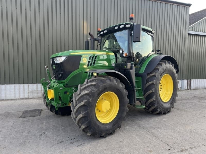 John Deere 6215R Command Pro **Ultimate Edition**Front PTO**V - Traktor: gambar 1 John Deere 6215R Command Pro **Ultimate Edition**Front PTO**V - Traktor: gambar 1