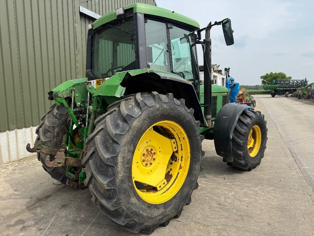 John Deere 6800 - Traktor: gambar 4 John Deere 6800 - Traktor: gambar 4