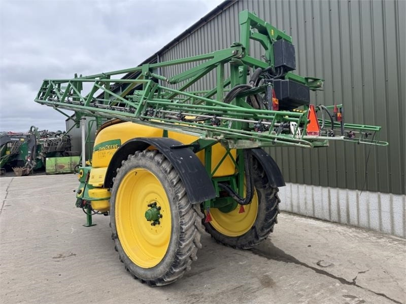 John Deere 732 Trailed Sprayer  - Penyemprot traktor: gambar 2 John Deere 732 Trailed Sprayer  - Penyemprot traktor: gambar 2