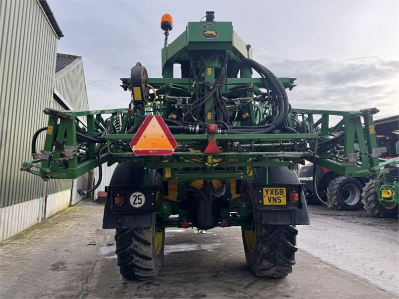 John Deere R952i PowrSpray Trailed Sprayer - Penyemprot traktor: gambar 5 John Deere R952i PowrSpray Trailed Sprayer - Penyemprot traktor: gambar 5