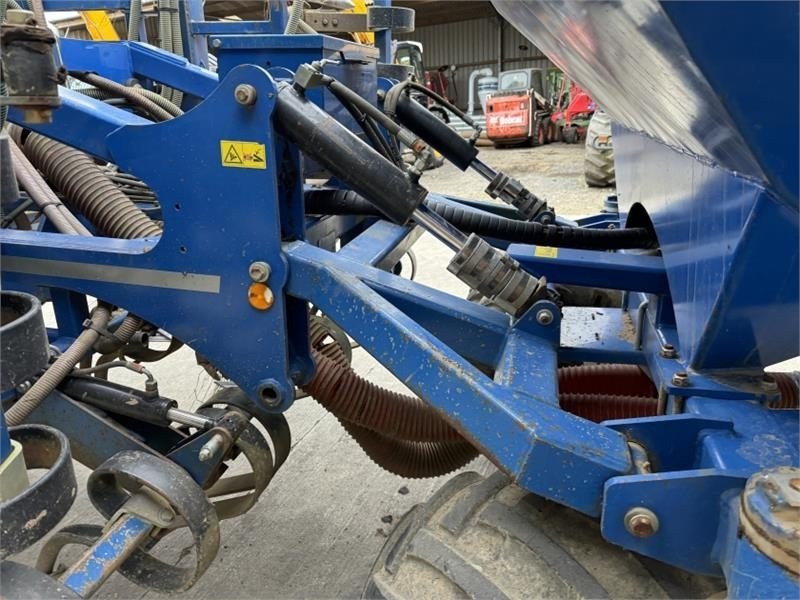 Köckerling Triathlon 10m Trailed Seed Drill *Video Below* - Menggabungkan bor benih: gambar 5 Köckerling Triathlon 10m Trailed Seed Drill *Video Below* - Menggabungkan bor benih: gambar 5