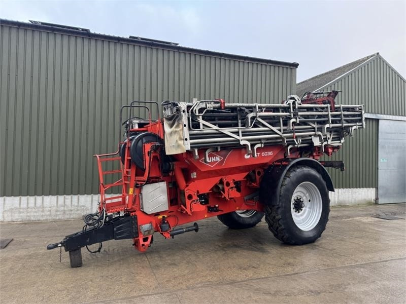 Kuhn AGT 6036 Boom Fert Spreader - Penyebar pupuk: gambar 1 Kuhn AGT 6036 Boom Fert Spreader - Penyebar pupuk: gambar 1