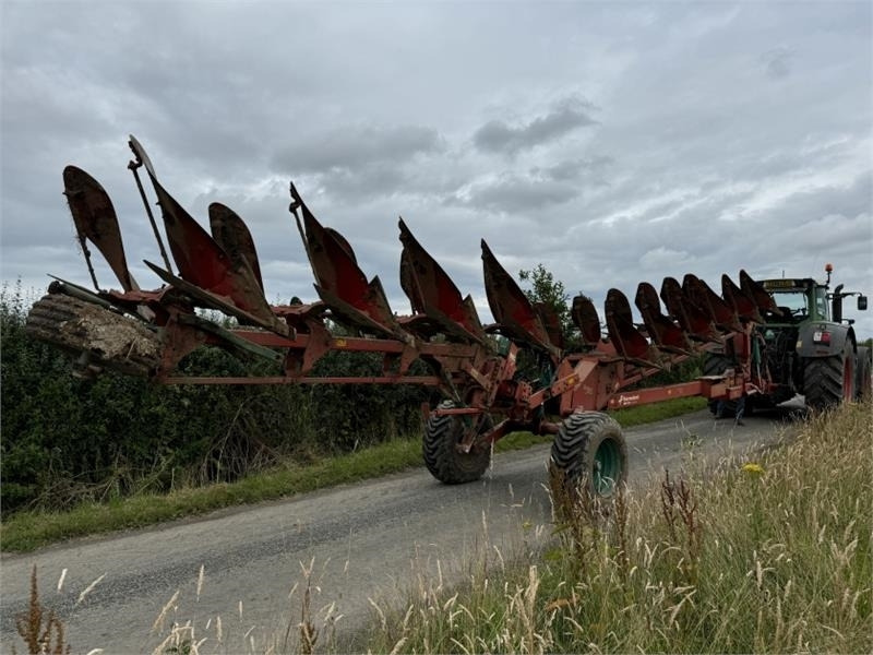 Kverneland 10 Furrow RW100 Varimat Plough **Video Below** - Bajak: gambar 3 Kverneland 10 Furrow RW100 Varimat Plough **Video Below** - Bajak: gambar 3