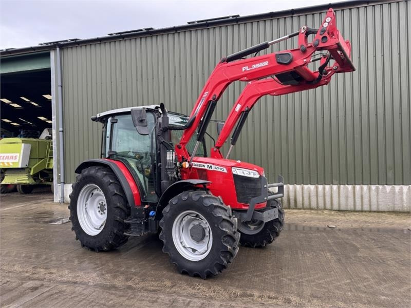 Massey Ferguson 4710 c/w FL.3522 Loader **Low Hours** - Traktor: gambar 3 Massey Ferguson 4710 c/w FL.3522 Loader **Low Hours** - Traktor: gambar 3