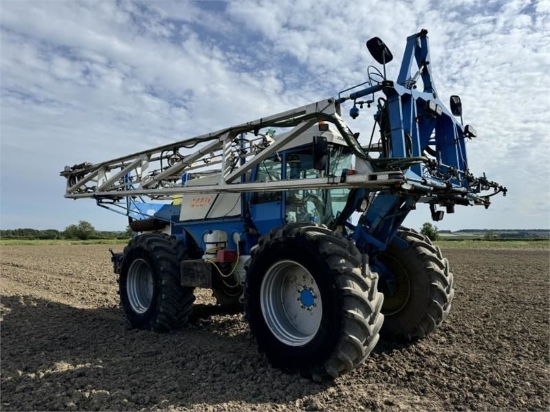 Matrot M44D 36m Self Propelled Sprayer - Penyemprot traktor: gambar 5 Matrot M44D 36m Self Propelled Sprayer - Penyemprot traktor: gambar 5