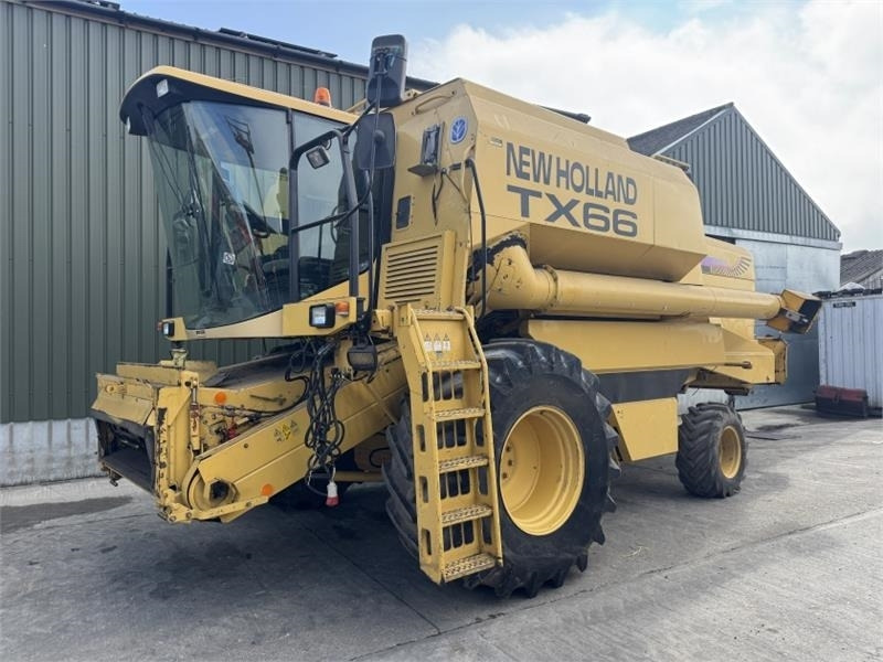 New Holland TX66 Combine Harvester c/w 20ft Header - Lampiran pemanen: gambar 1 New Holland TX66 Combine Harvester c/w 20ft Header - Lampiran pemanen: gambar 1