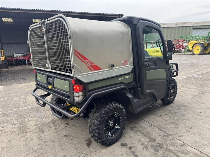 John Deere XUV 865M Gator - Peralatan pertanian: gambar 4 John Deere XUV 865M Gator - Peralatan pertanian: gambar 4