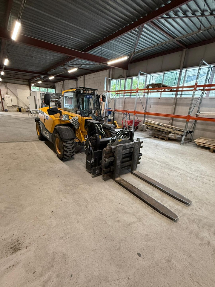 JCB 525-60T5 Hi-Viz - Loader depan teleskopik: gambar 4 JCB 525-60T5 Hi-Viz - Loader depan teleskopik: gambar 4