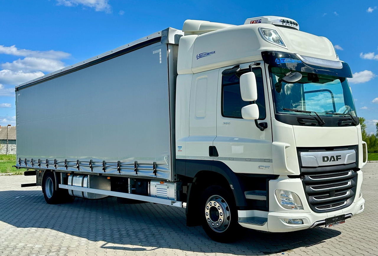 DAF CF 320 / FIRANKA / 21 EUROPALET / SYPIALKA / AUTOMAT / KLIMA POSTOJOWA / 2021 ROK TO - Truk dengan terpal samping: gambar 1 DAF CF 320 / FIRANKA / 21 EUROPALET / SYPIALKA / AUTOMAT / KLIMA POSTOJOWA / 2021 ROK TO - Truk dengan terpal samping: gambar 1