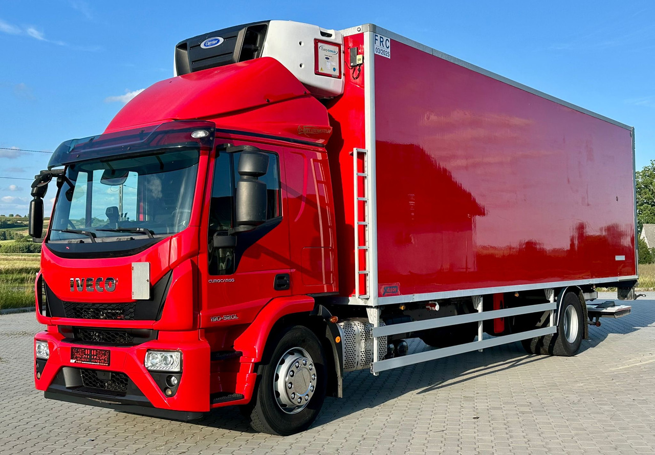 IVECO EUROCARGO 180-320 / CHŁODNIA / WINDA / 21 PALET / 8.5 M DŁUGOŚCI / CARRIER / SYPIALKA / EURO 6 - Truk berpendingin: gambar 1 IVECO EUROCARGO 180-320 / CHŁODNIA / WINDA / 21 PALET / 8.5 M DŁUGOŚCI / CARRIER / SYPIALKA / EURO 6 - Truk berpendingin: gambar 1