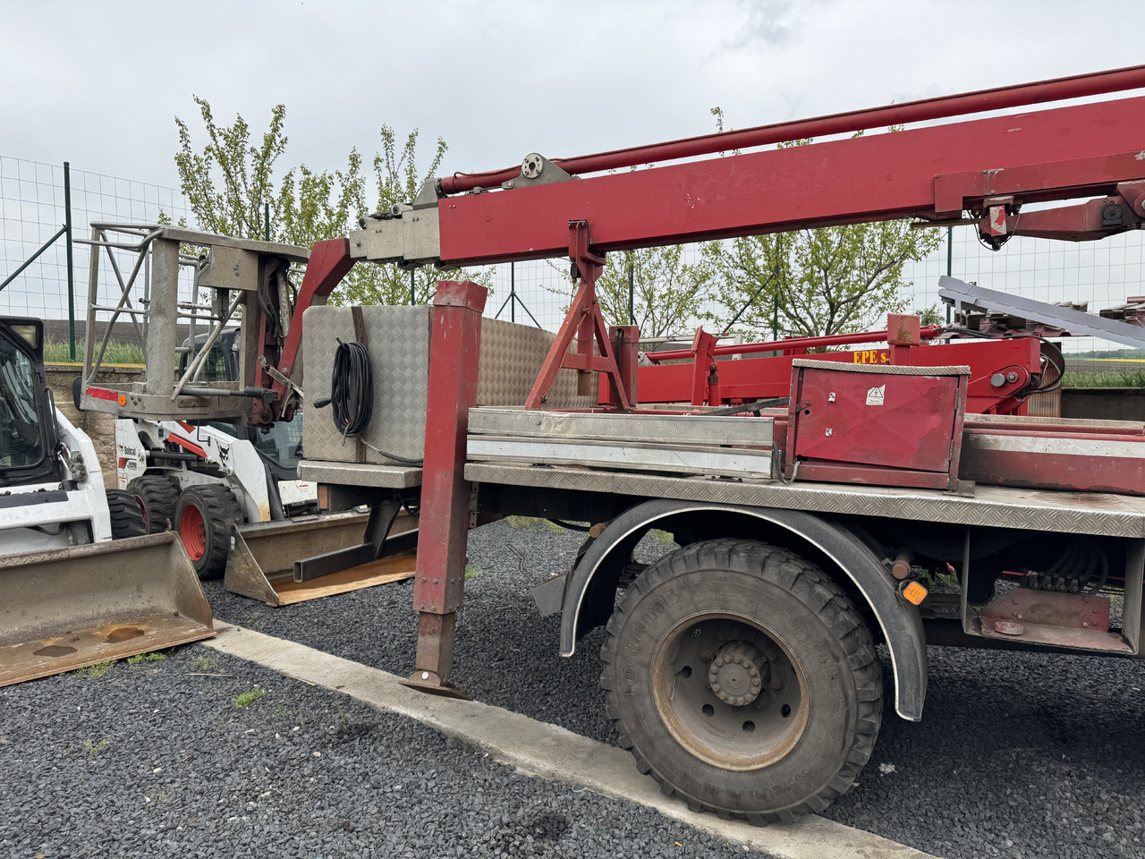 MAN 8-163 / 4X4 / PODNOŚNIK KOSZOWY / NISKI PRZEBIEG - Truk derek: gambar 4 MAN 8-163 / 4X4 / PODNOŚNIK KOSZOWY / NISKI PRZEBIEG - Truk derek: gambar 4