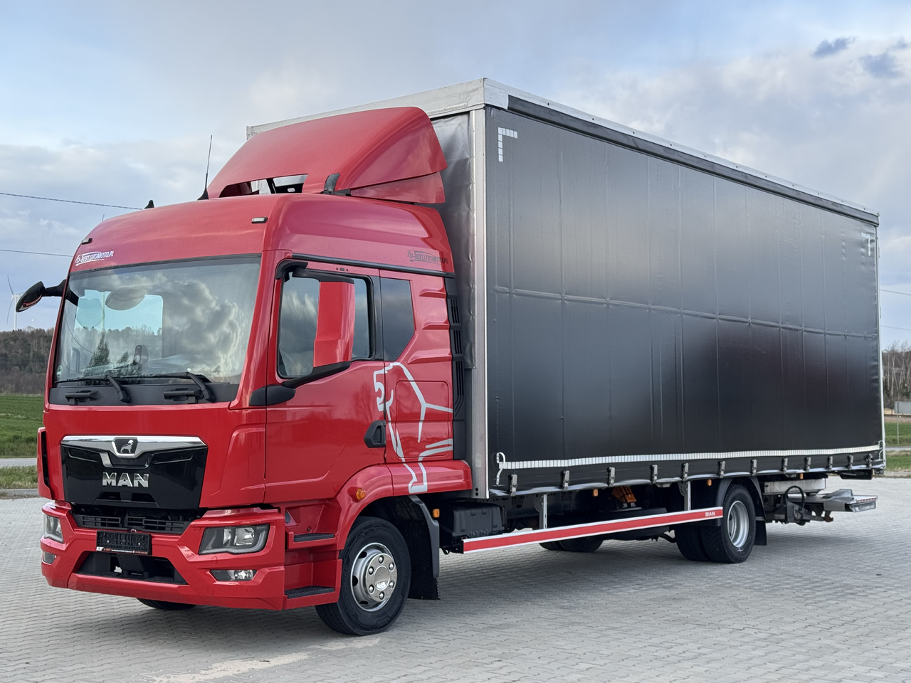 MAN TGL 12.250 / FIRANKA / WINDA / 20 EUROPALET / 8.20 M DŁ / SYPIALKA / 2021 - Truk dengan terpal samping: gambar 2 MAN TGL 12.250 / FIRANKA / WINDA / 20 EUROPALET / 8.20 M DŁ / SYPIALKA / 2021 - Truk dengan terpal samping: gambar 2