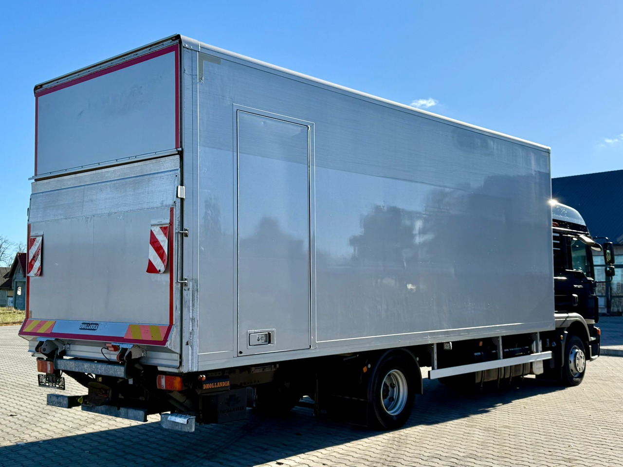 MAN TGM 12.290 / TGL / KONTENER / WINDA / 18 EUROPALET / SYPIALKA / - Truk box: gambar 3 MAN TGM 12.290 / TGL / KONTENER / WINDA / 18 EUROPALET / SYPIALKA / - Truk box: gambar 3