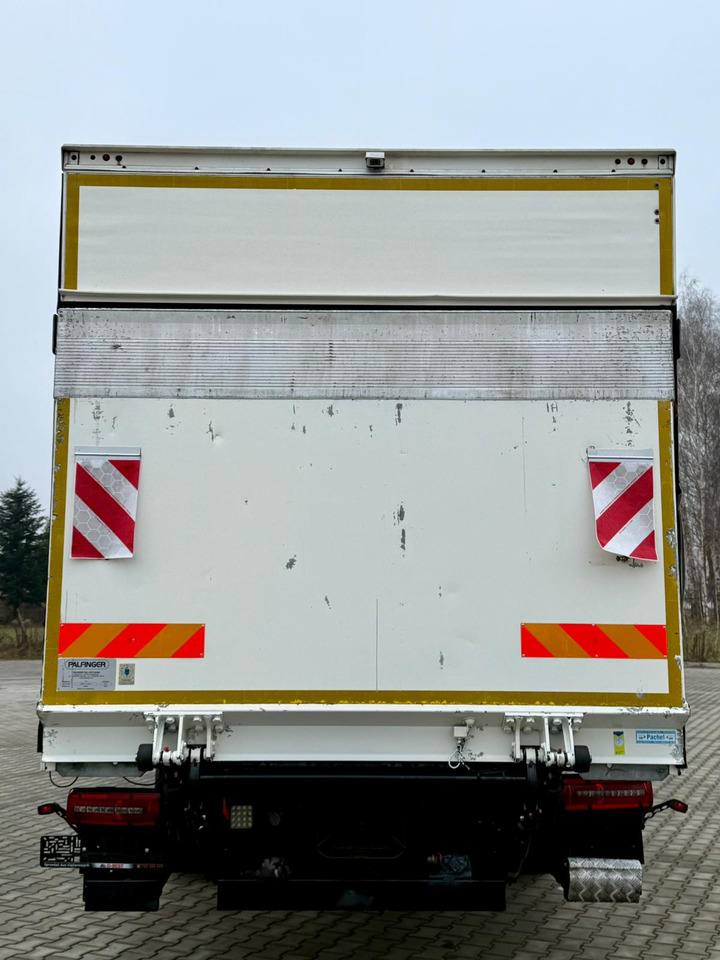 MAN TGM 15.290 / IZOTERMA / WINDA / 18 PALET / AUTOMAT / SYPIALKA / - Truk isotermal: gambar 5 MAN TGM 15.290 / IZOTERMA / WINDA / 18 PALET / AUTOMAT / SYPIALKA / - Truk isotermal: gambar 5