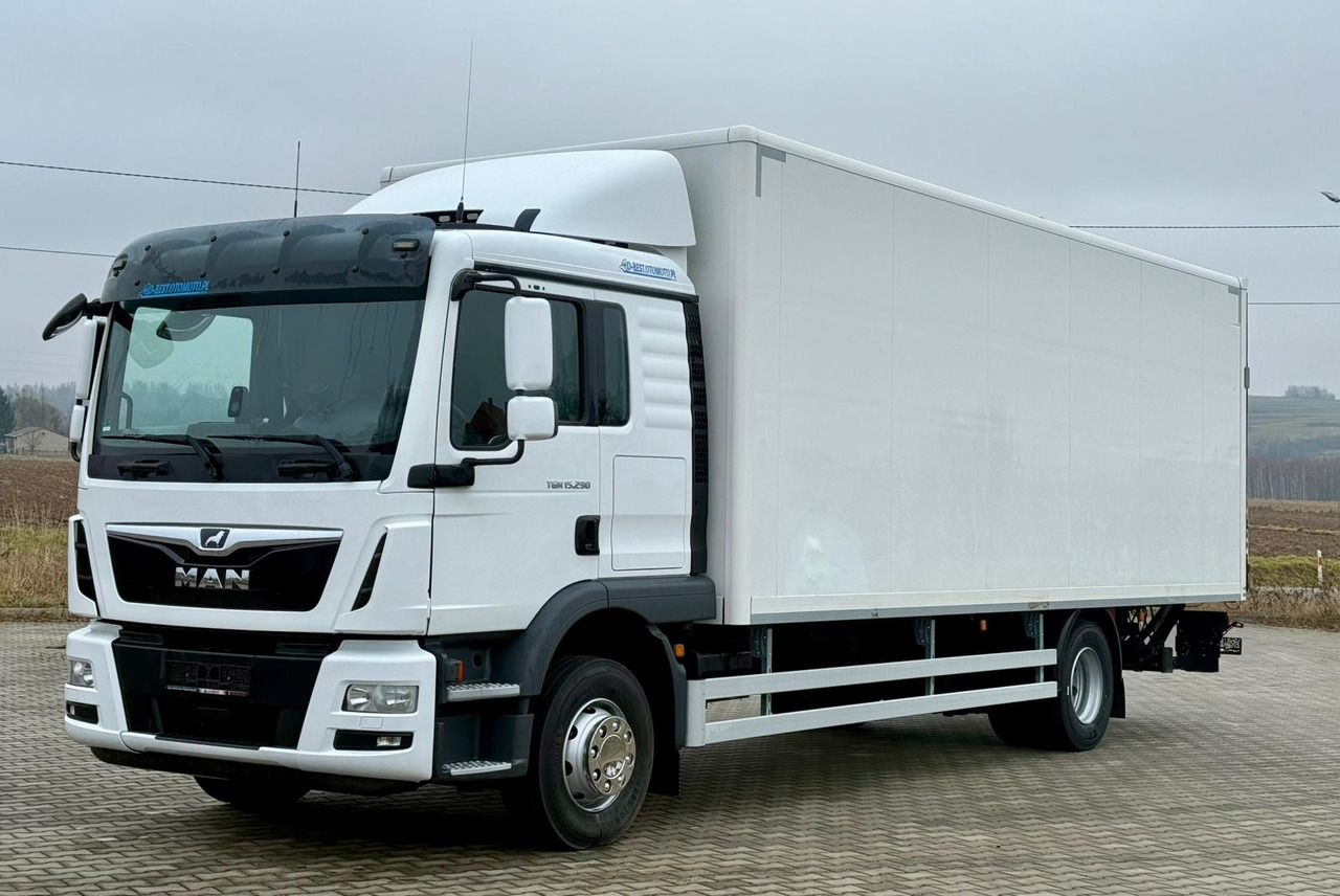 MAN TGM 15.290 / IZOTERMA / WINDA / 18 PALET / AUTOMAT / SYPIALKA / - Truk isotermal: gambar 2 MAN TGM 15.290 / IZOTERMA / WINDA / 18 PALET / AUTOMAT / SYPIALKA / - Truk isotermal: gambar 2