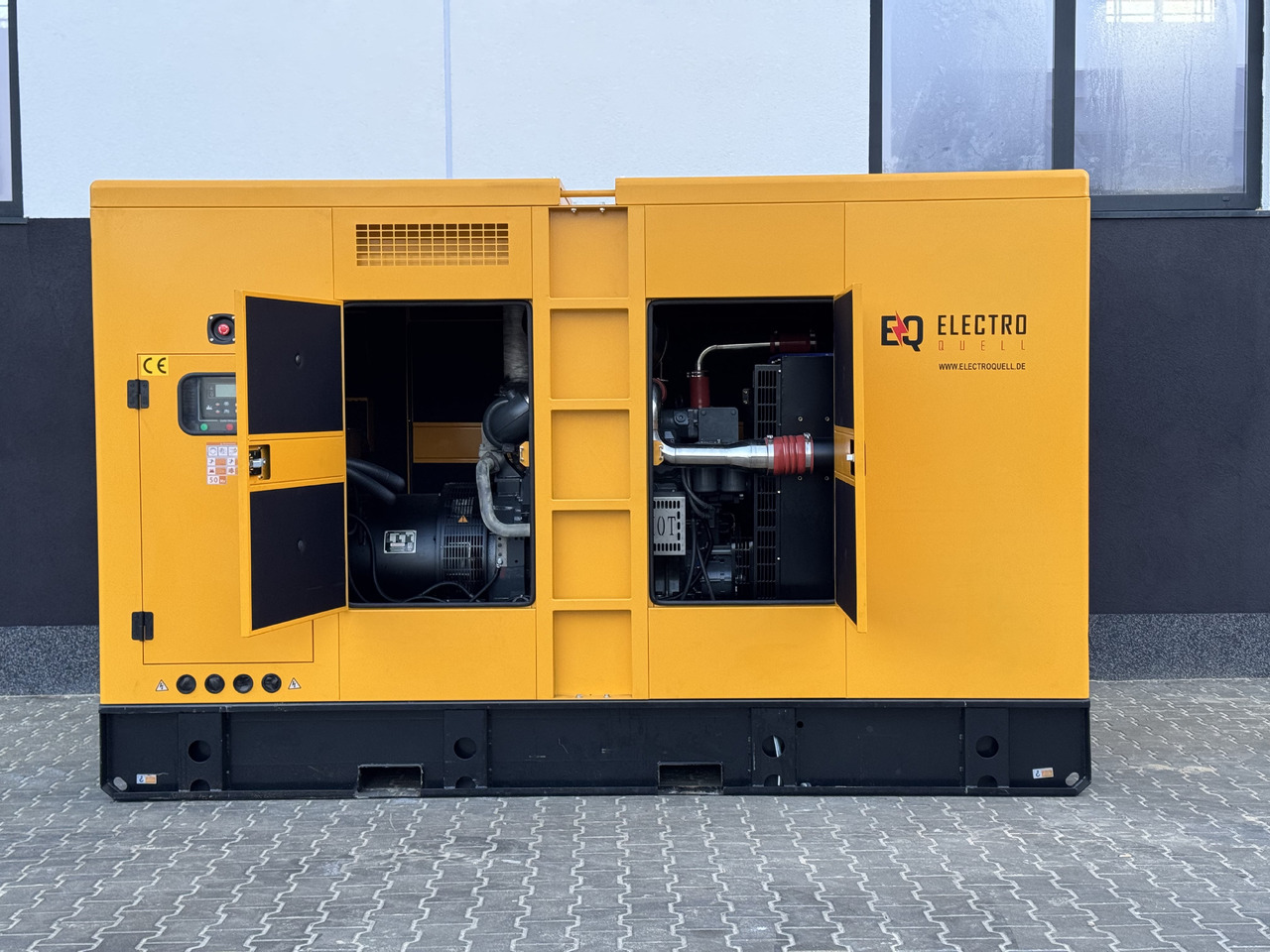 IVECO 250 kVA / 200 kW IN STOCK - Genset: gambar 4 IVECO 250 kVA / 200 kW IN STOCK - Genset: gambar 4