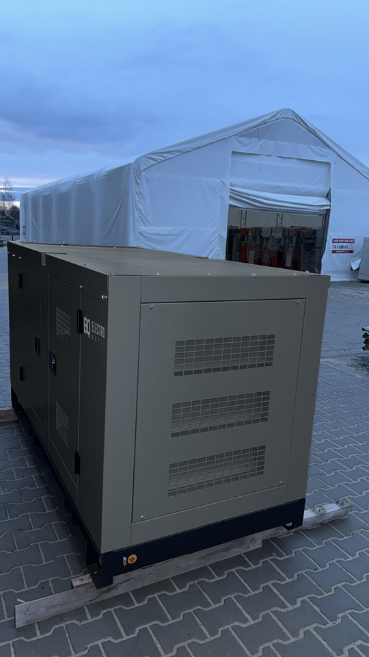 IVECO 30 kVA / 24 kW - Genset: gambar 2 IVECO 30 kVA / 24 kW - Genset: gambar 2
