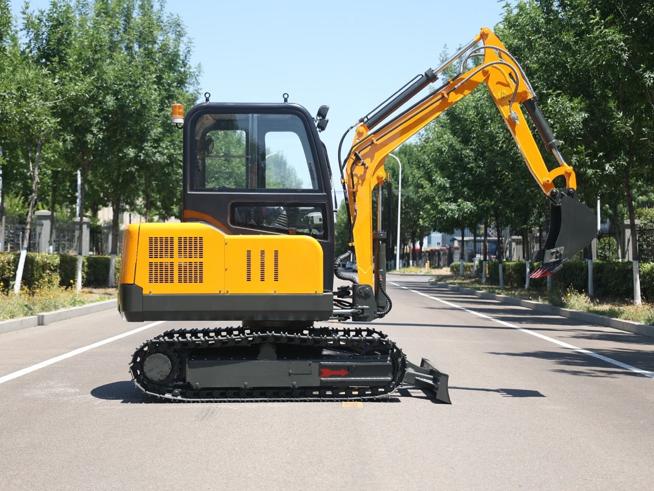 KUBOTA Diesel Mini excavator 4 ton - Müller Machinery MB 40 - VKSH - Ekskavator mini: gambar 2 KUBOTA Diesel Mini excavator 4 ton - Müller Machinery MB 40 - VKSH - Ekskavator mini: gambar 2