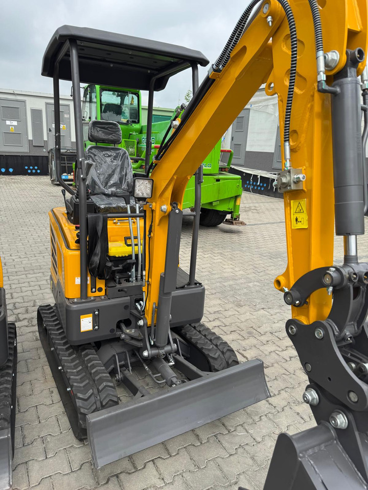Kubota Diesel Mini excavator 1.8 Ton - Mini excavator MB 18 - SH - Ekskavator mini: gambar 1 Kubota Diesel Mini excavator 1.8 Ton - Mini excavator MB 18 - SH - Ekskavator mini: gambar 1