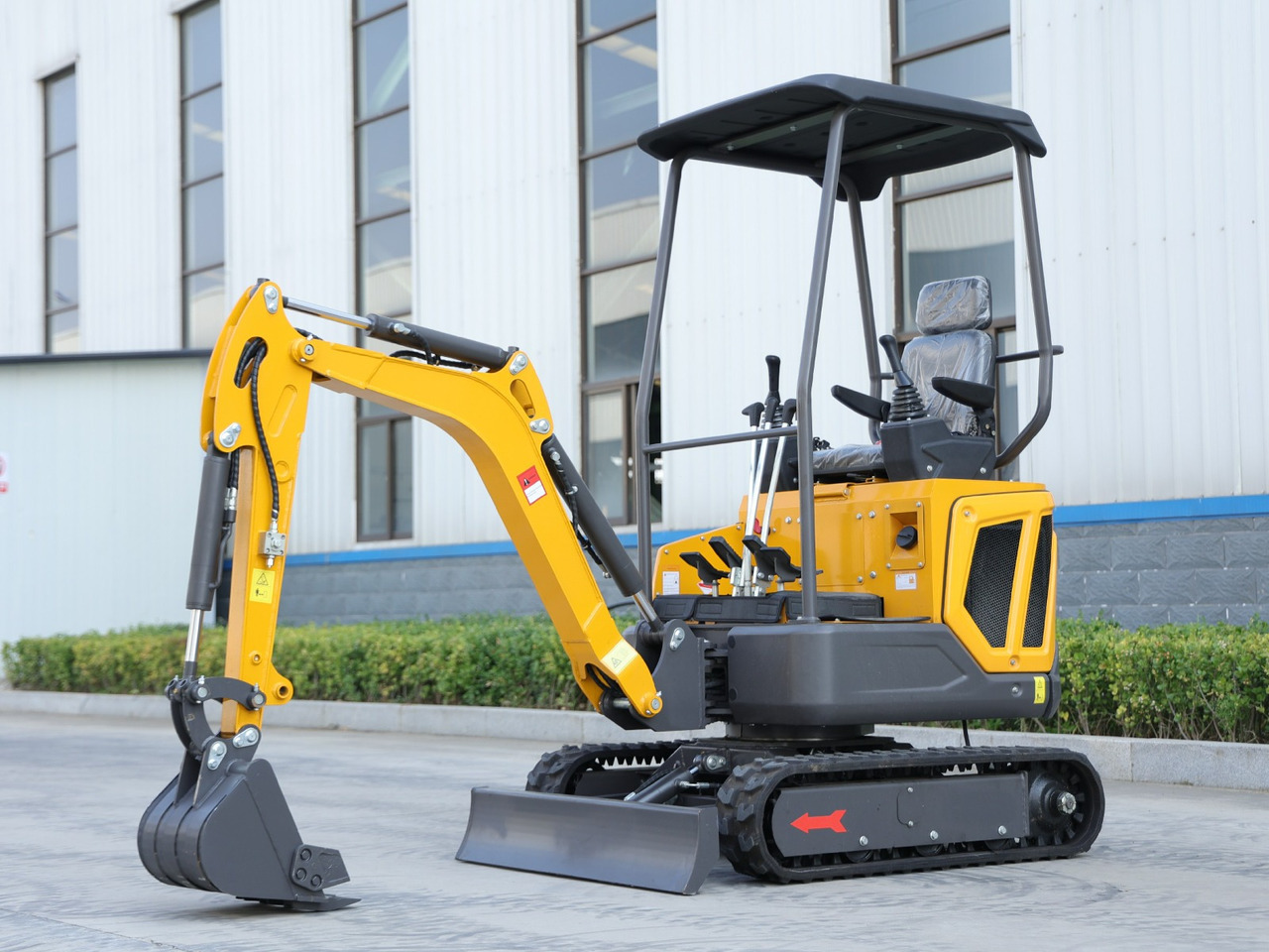 Müller Machinery Diesel Mini excavator 1.6 Ton - Müller Machinery MB 16 - SH Laidong LL380B motor - Ekskavator mini: gambar 4 Müller Machinery Diesel Mini excavator 1.6 Ton - Müller Machinery MB 16 - SH Laidong LL380B motor - Ekskavator mini: gambar 4