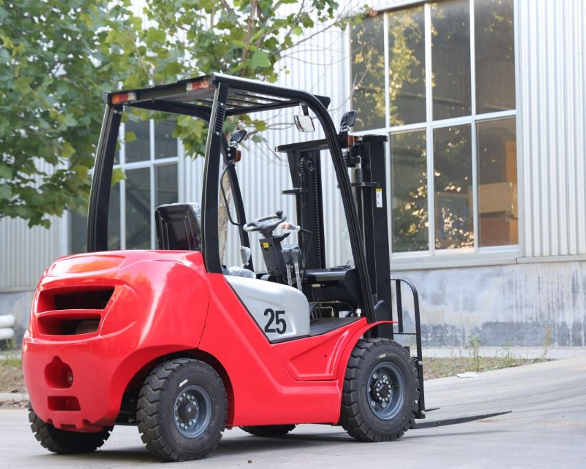 Müller Machinery MFD 25 - Forklift diesel: gambar 3 Müller Machinery MFD 25 - Forklift diesel: gambar 3
