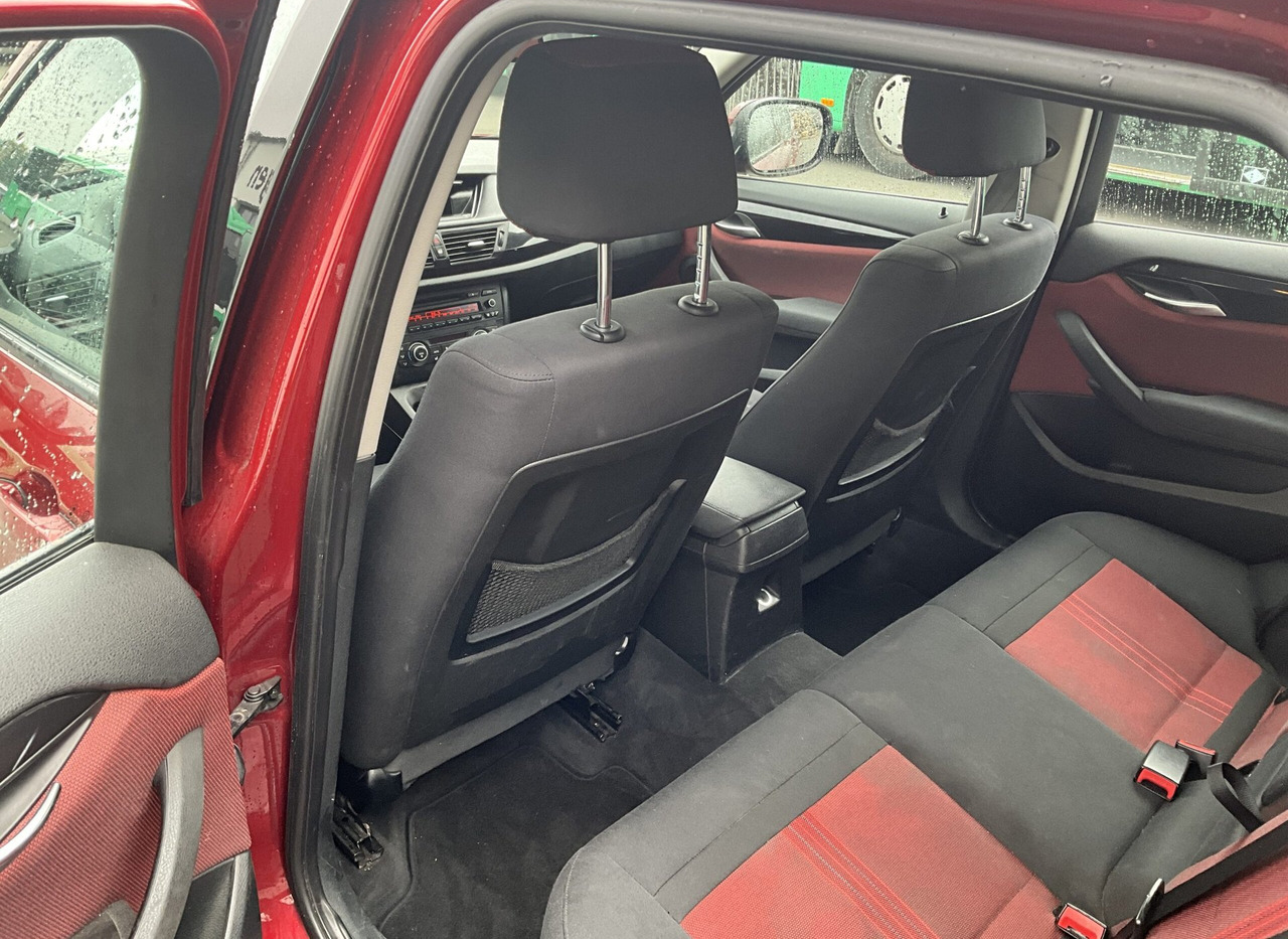 Mobil SUV BMW X1: gambar 12 Mobil SUV BMW X1: gambar 12