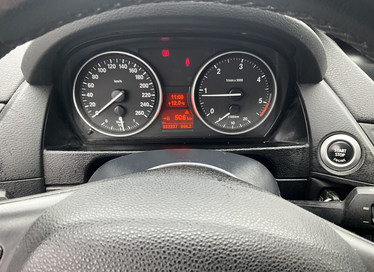 Mobil SUV BMW X1: gambar 16 Mobil SUV BMW X1: gambar 16