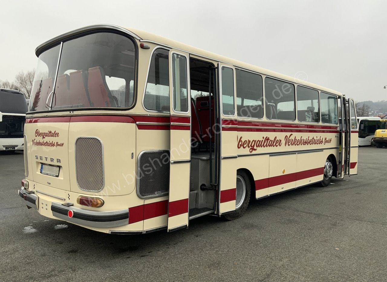Setra S 110 - Bus: gambar 3 Setra S 110 - Bus: gambar 3