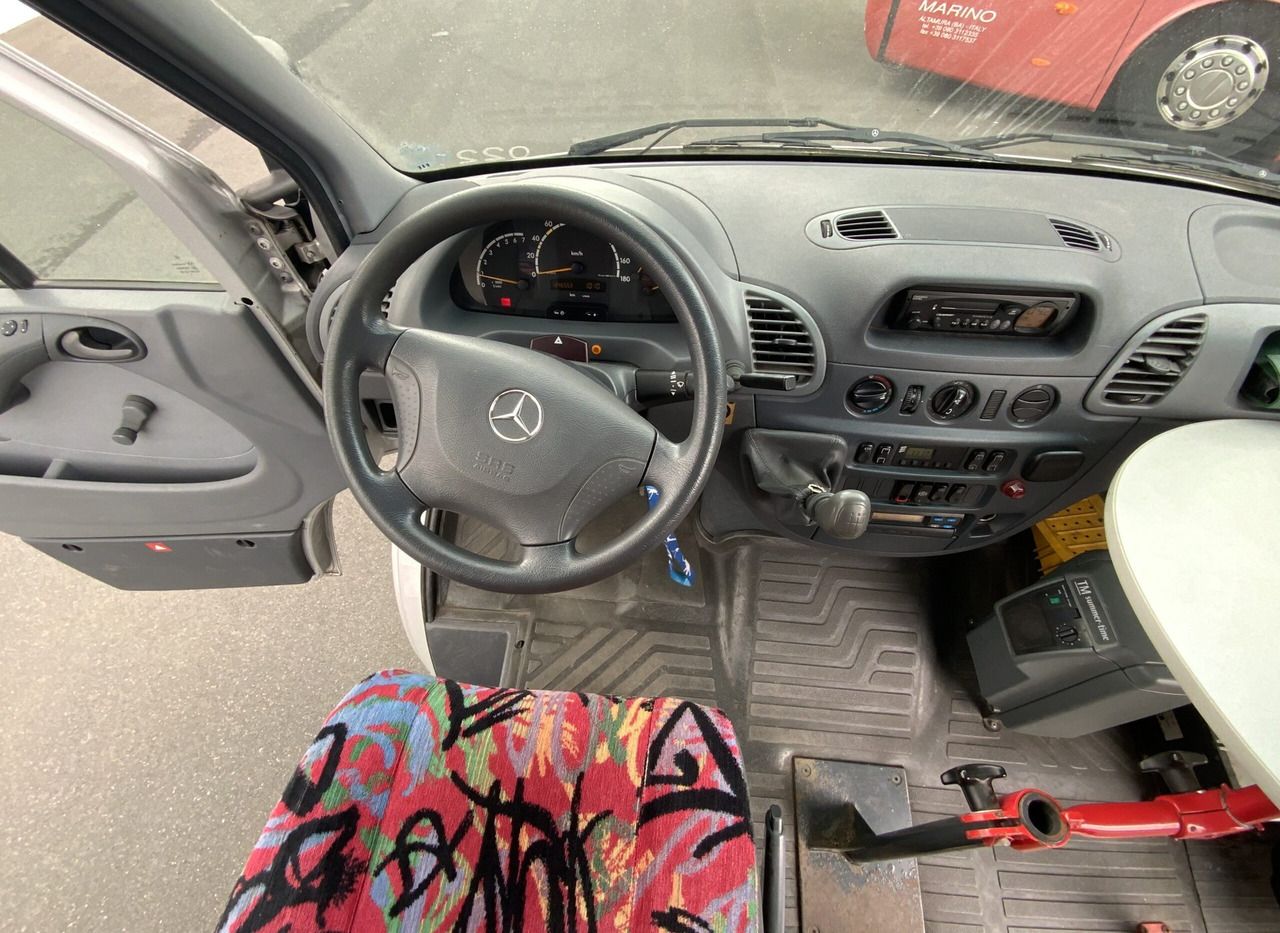 Leasing Mercedes-Benz 414 Sprinter Mercedes-Benz 414 Sprinter: gambar 17