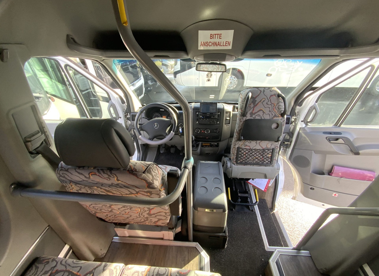 Bus mini, Van penumpang Mercedes-Benz 519 CDI Sprinter: gambar 17