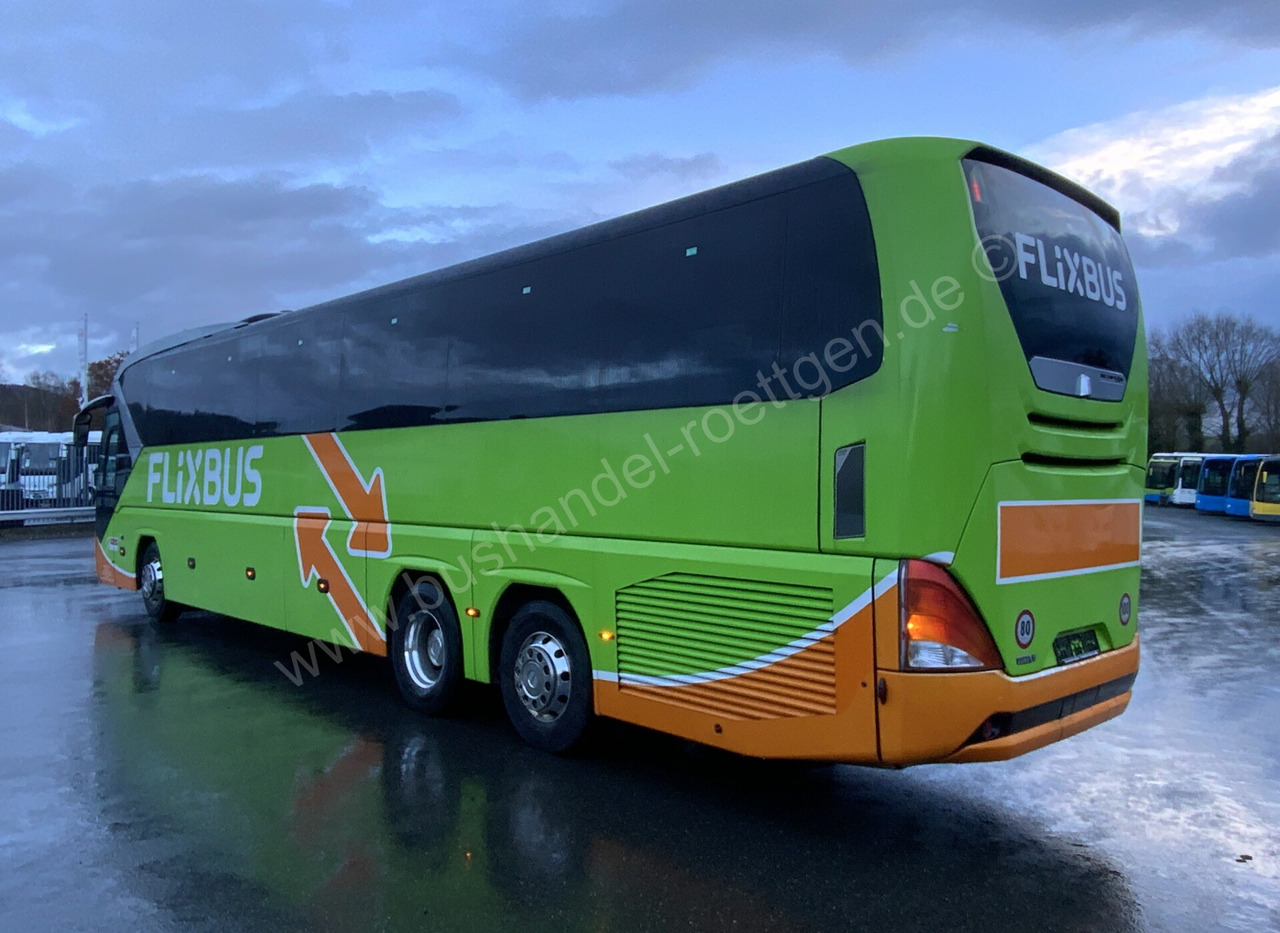Neoplan Tourliner L - Bus pariwisata: gambar 3 Neoplan Tourliner L - Bus pariwisata: gambar 3