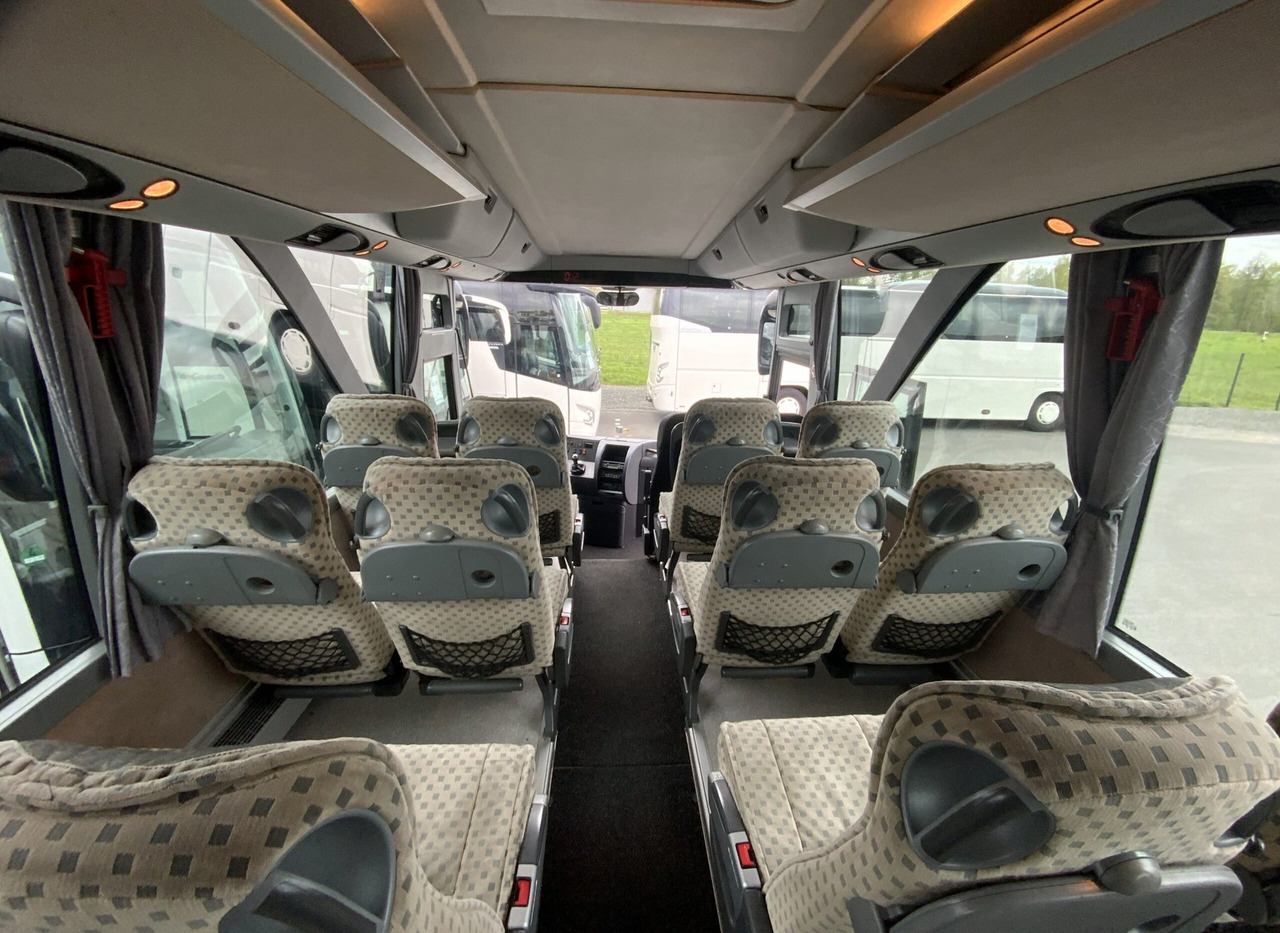 Bus pariwisata Setra S 411 HD: gambar 20