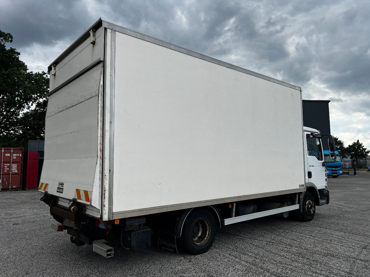 MAN TGL 7.180 Euro 3, Aut - Truk box: gambar 3 MAN TGL 7.180 Euro 3, Aut - Truk box: gambar 3