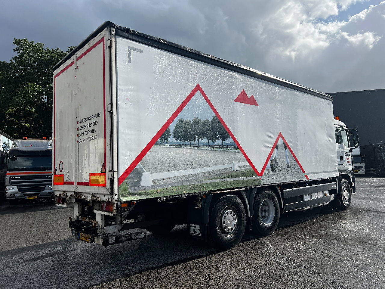 MAN TGS 26.400 6x2, Euro 5 - Truk dengan terpal samping: gambar 3 MAN TGS 26.400 6x2, Euro 5 - Truk dengan terpal samping: gambar 3