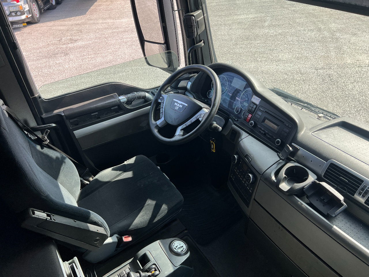 Tractor head MAN TGX 18.400 XXL Euro 5, NL Truck: gambar 11