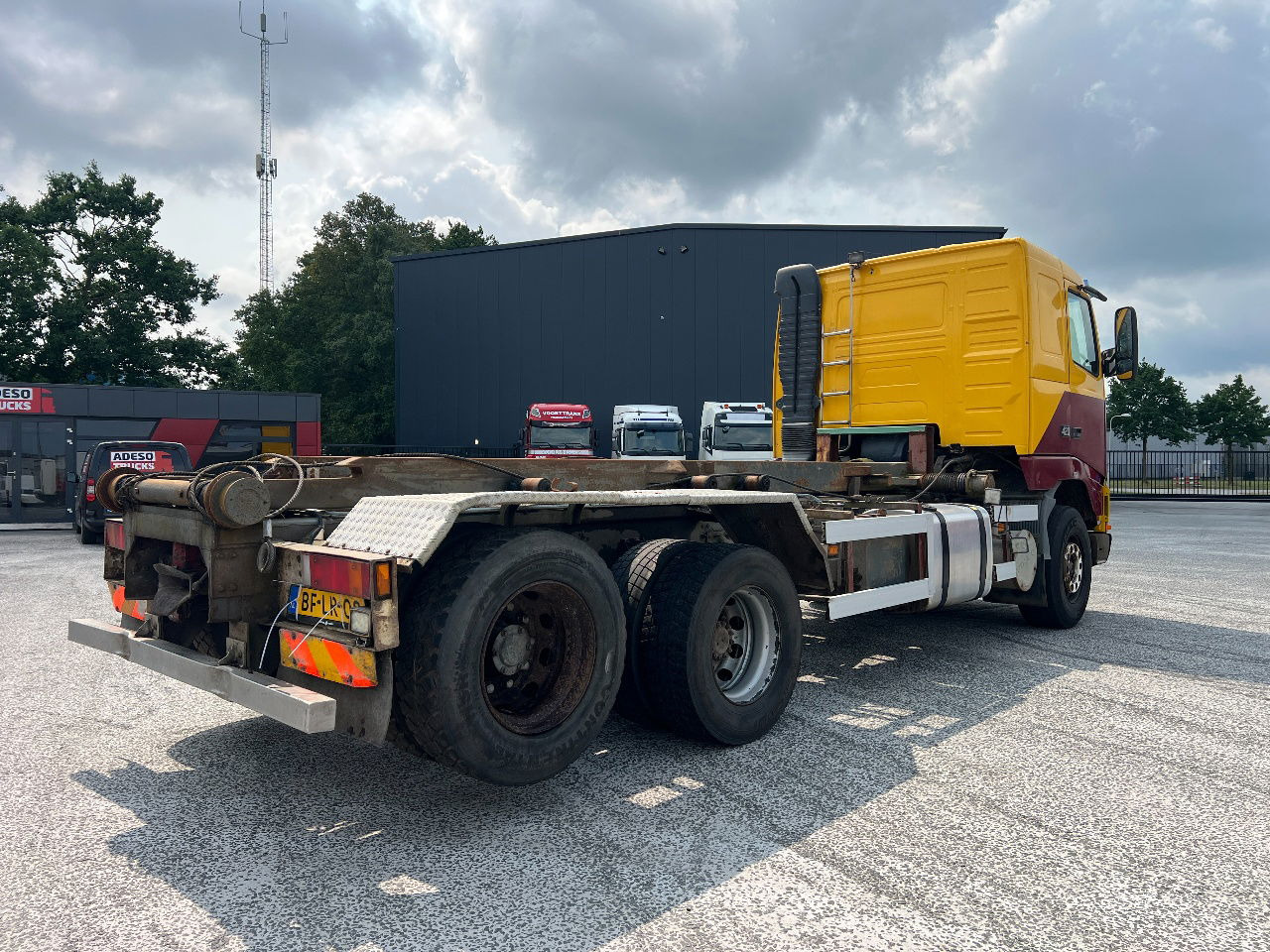Volvo FH 12.380 6x2, NCH, Euro2, Full Steel - Pengangkut kontainer/ Container truck: gambar 3 Volvo FH 12.380 6x2, NCH, Euro2, Full Steel - Pengangkut kontainer/ Container truck: gambar 3