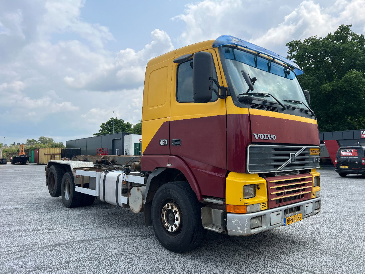Volvo FH 12.380 6x2, NCH, Euro2, Full Steel - Pengangkut kontainer/ Container truck: gambar 2 Volvo FH 12.380 6x2, NCH, Euro2, Full Steel - Pengangkut kontainer/ Container truck: gambar 2