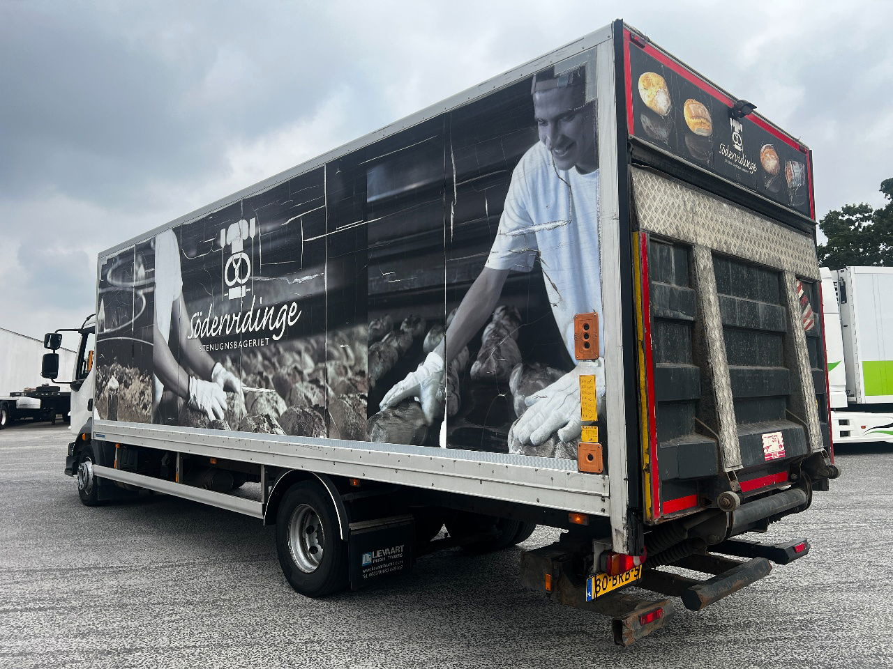 Volvo FL 12.240 Euro 5, NL truck - Truk box: gambar 4 Volvo FL 12.240 Euro 5, NL truck - Truk box: gambar 4