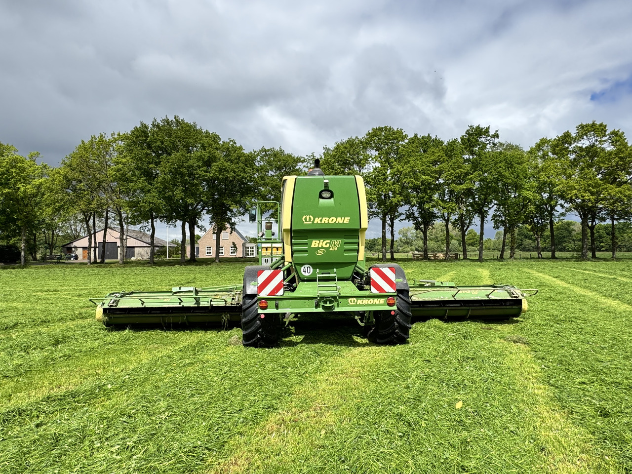 Krone Big M 420 CV - Mesin pemotong padang rumput: gambar 2 Krone Big M 420 CV - Mesin pemotong padang rumput: gambar 2