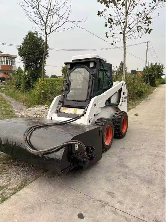 Bobcat S 16 - Skid steer: gambar 1 Bobcat S 16 - Skid steer: gambar 1