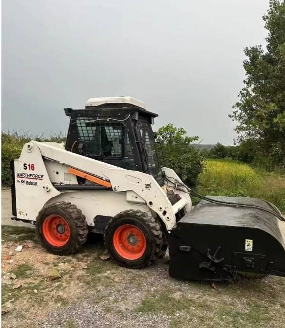 Bobcat S 16 - Skid steer: gambar 2 Bobcat S 16 - Skid steer: gambar 2